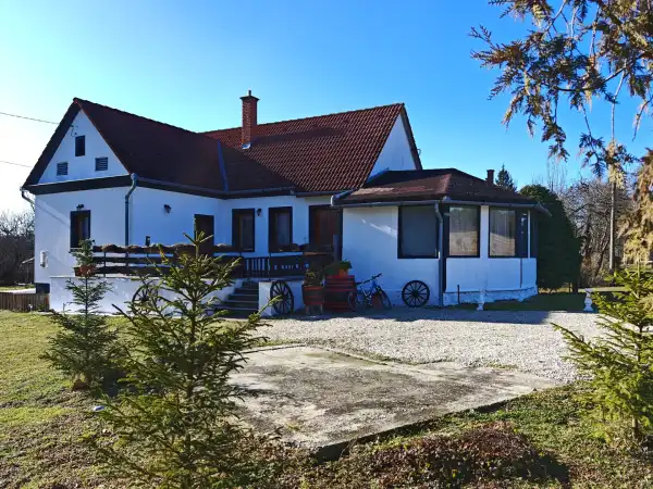 Eladó családi ház, Bajánsenye 2 szoba 100 m² 39.9 M Ft