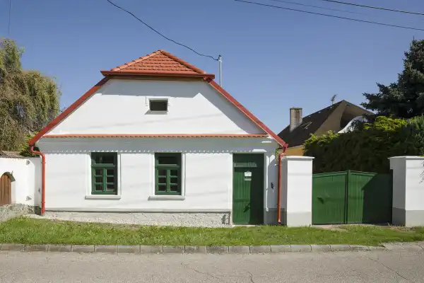 Eladó családi ház, Bük 4 szoba 121 m² 126 M Ft