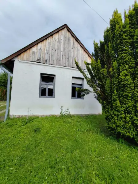Eladó családi ház, Ivánc 2 szoba 49 m² 19.5 M Ft