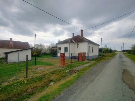 Eladó családi ház, Kondorfa 2 szoba 70 m² 27 M Ft