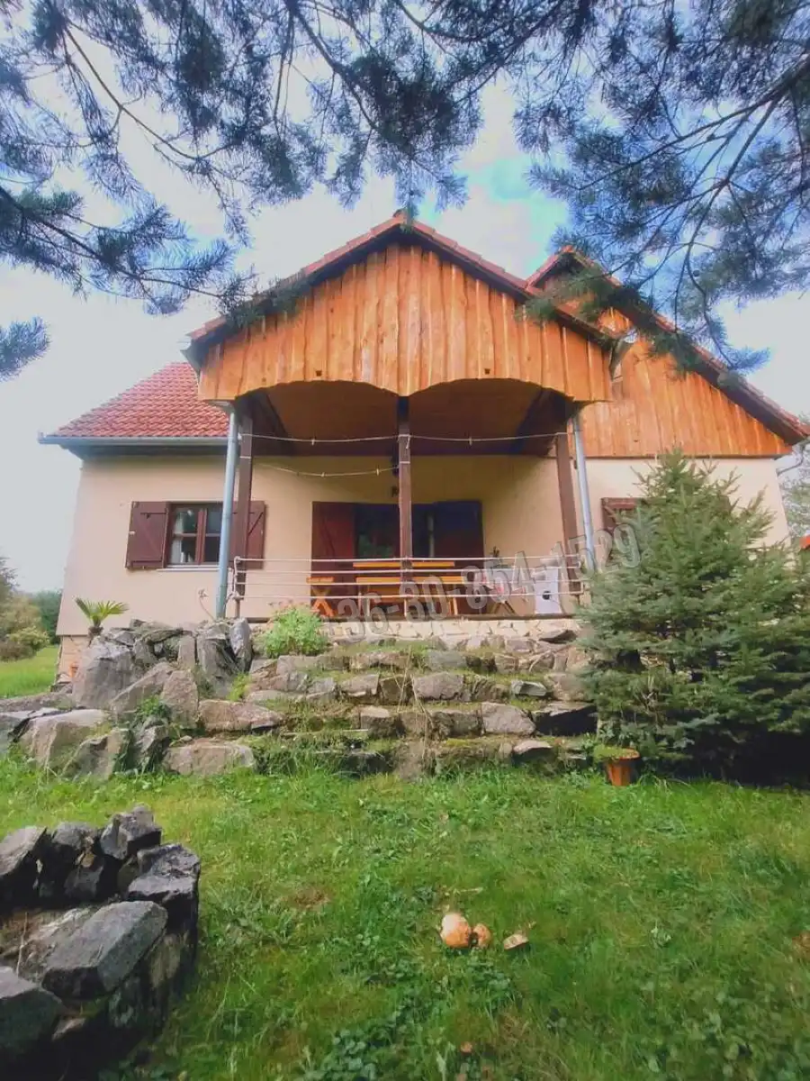 eladó családi ház, Orfalu