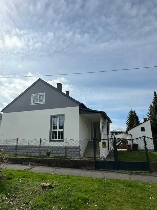 Eladó családi ház, Szentgotthárd 2 szoba 80 m² 62.62 M Ft