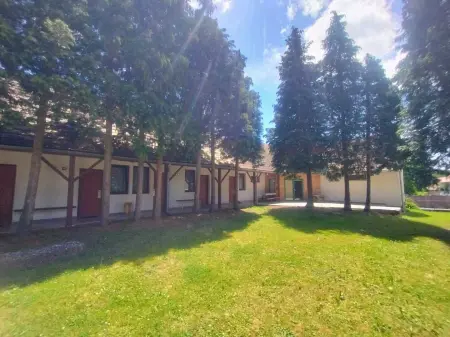 Eladó vendéglátás, Szaknyér 9 szoba 350 m² 68.99 M Ft